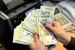 Read more about the article Finansijski stres